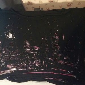 Super cute T shirt shirt sleeves